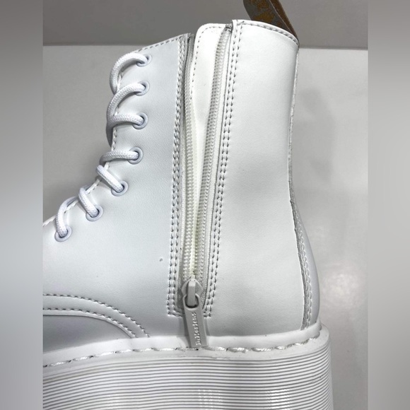 Dr. Martens Unisex Women’s SZ.9/Men’s 8 Vegan Jadon II Platform White Boots New - Picture 12 of 13